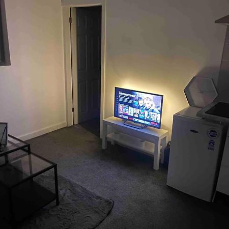 Apartment In Bham City Centre, Free Parking Sleeps 3 Birmingham Eksteriør bilde
