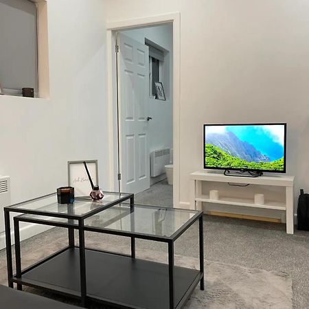 Apartment In Bham City Centre, Free Parking Sleeps 3 Birmingham Eksteriør bilde